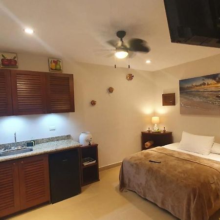 Coralito Malecon Luxury Studio Ісла-Мухерес Екстер'єр фото